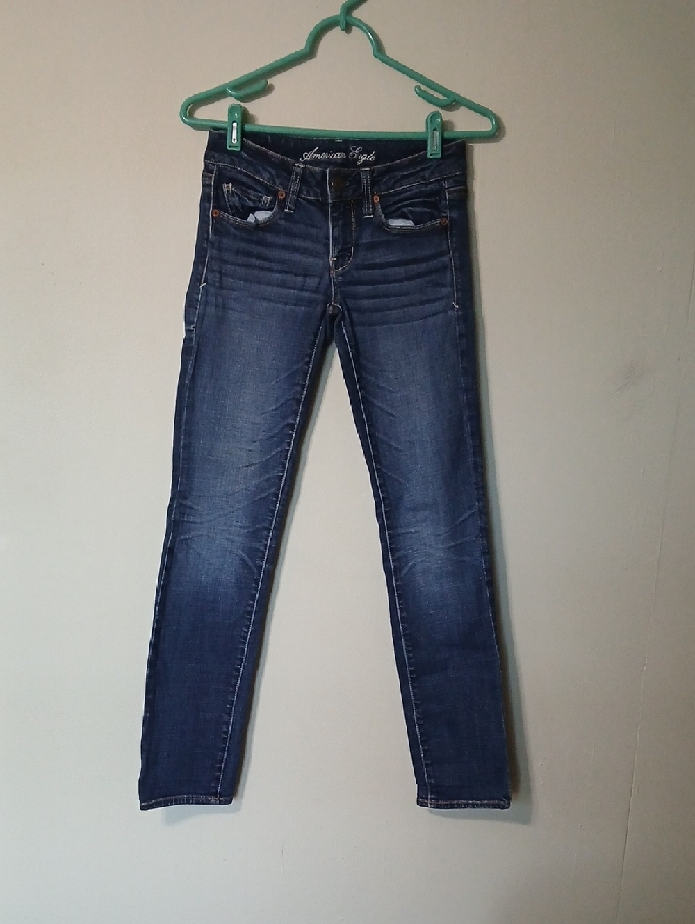 American Eagle Outfitters Women's Dark Blue Short Skinny Jeans Size 0